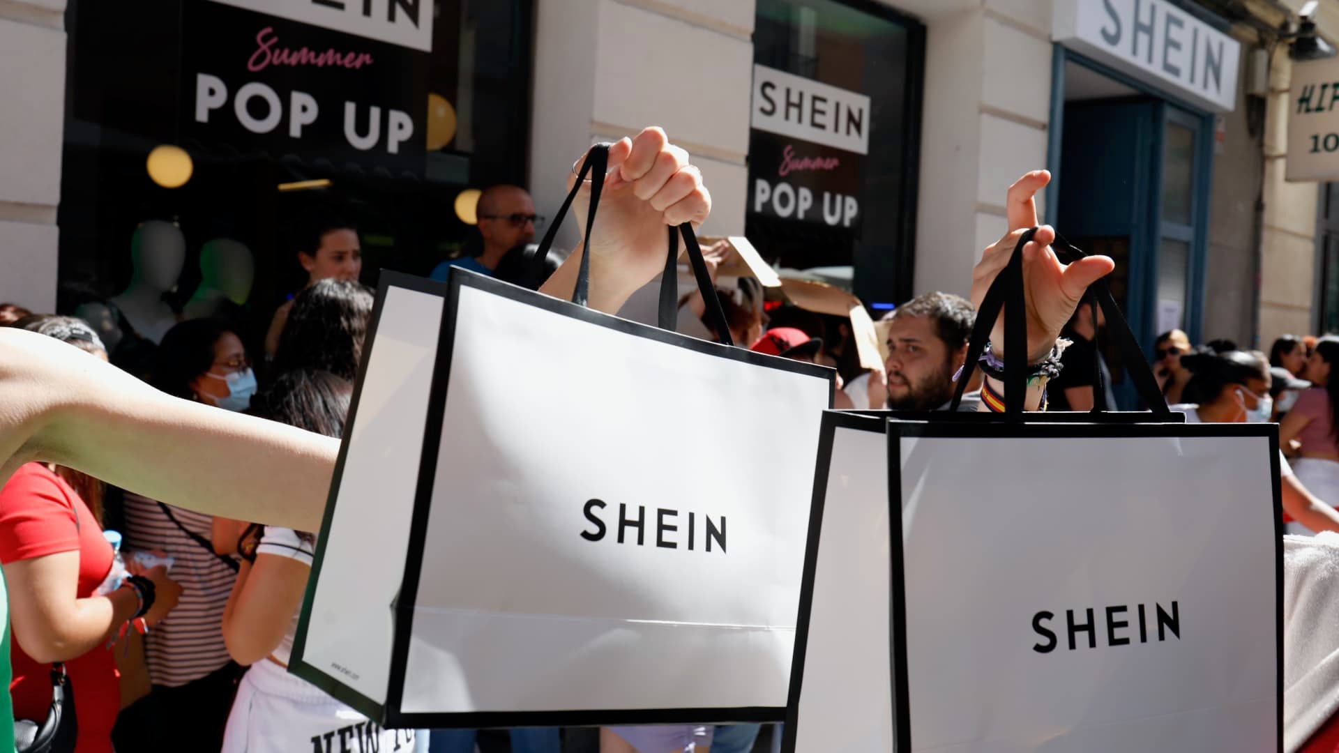 EXCLUSIVO: Gigante de moda chinesa Shein prepara seu desembarque oficial no  Brasil - NeoFeed