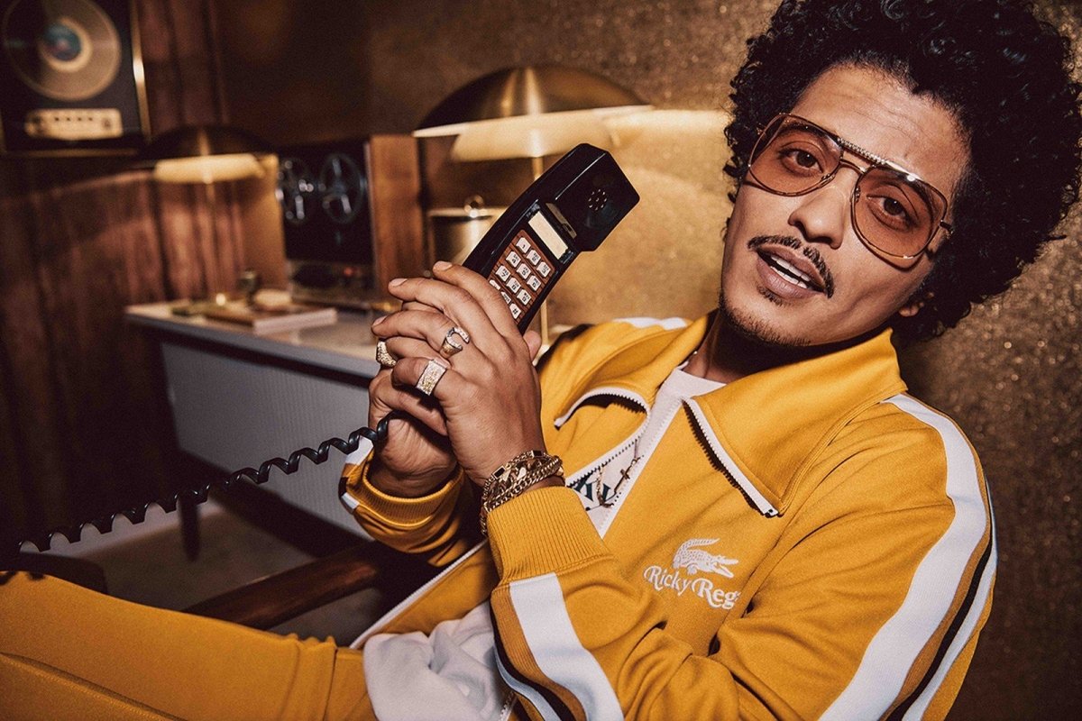 LACOSTE x Ricky Regal ベロア ジャケット ブルーノ・マーズ Bruno Mars lança colaboração de sua marca Ricky Regal com a