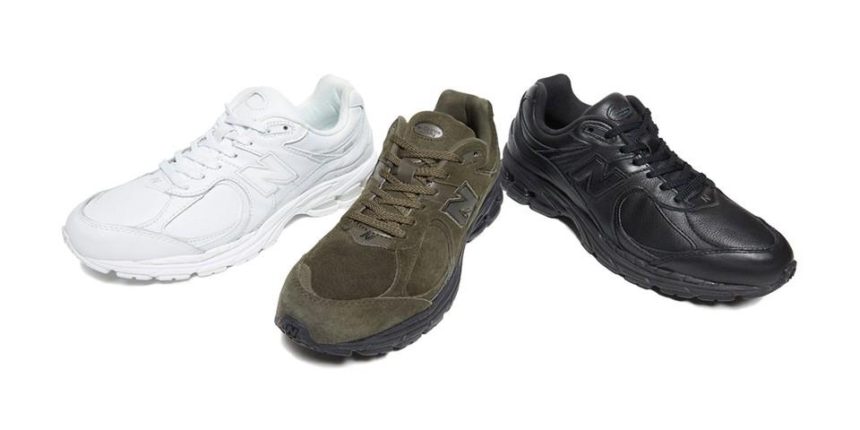 New Balance 2002R ganha versão Triple Black, Triple White e