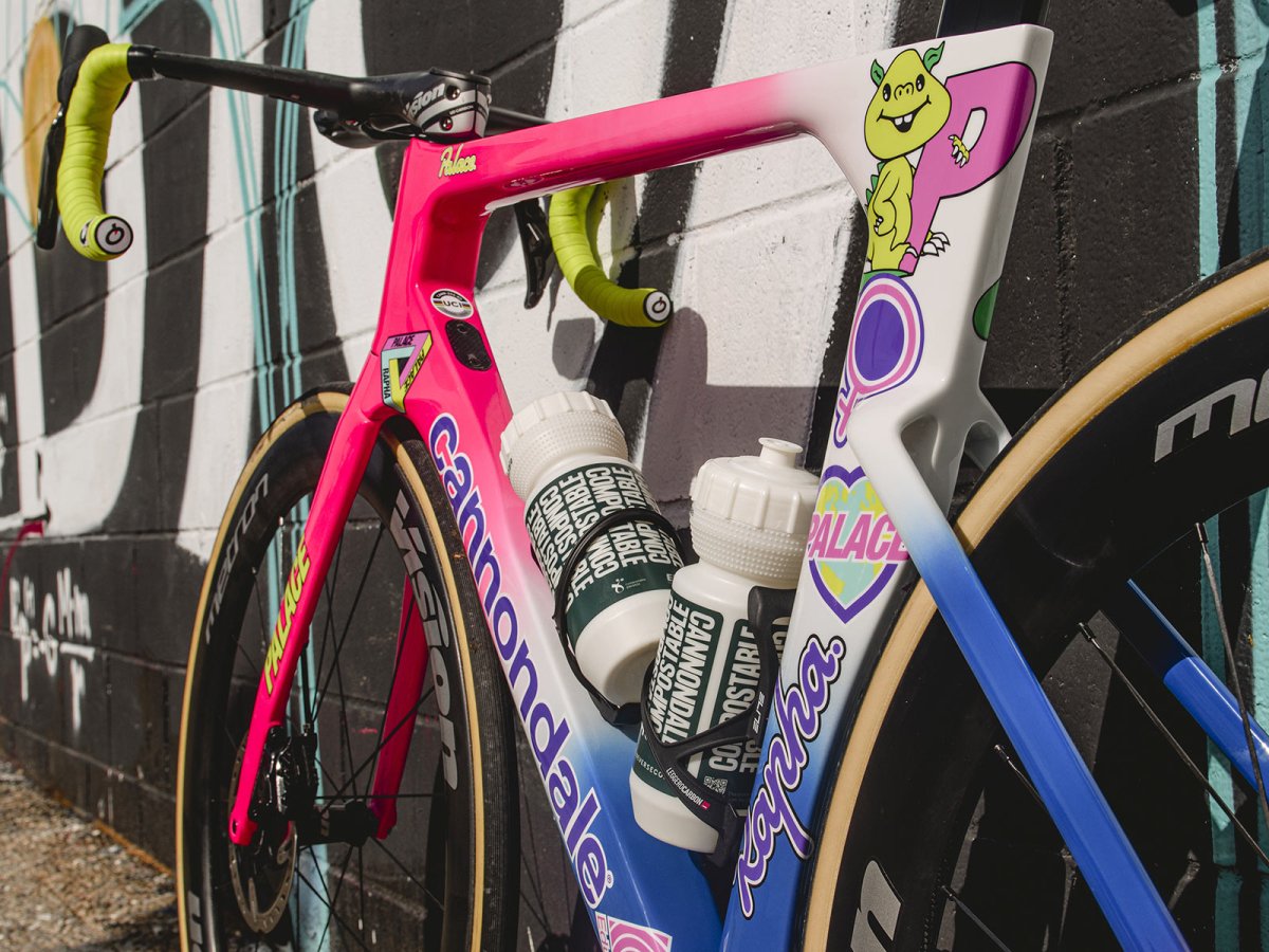 Rapha e Palace celebram o retorno do Tour de France Femmes com