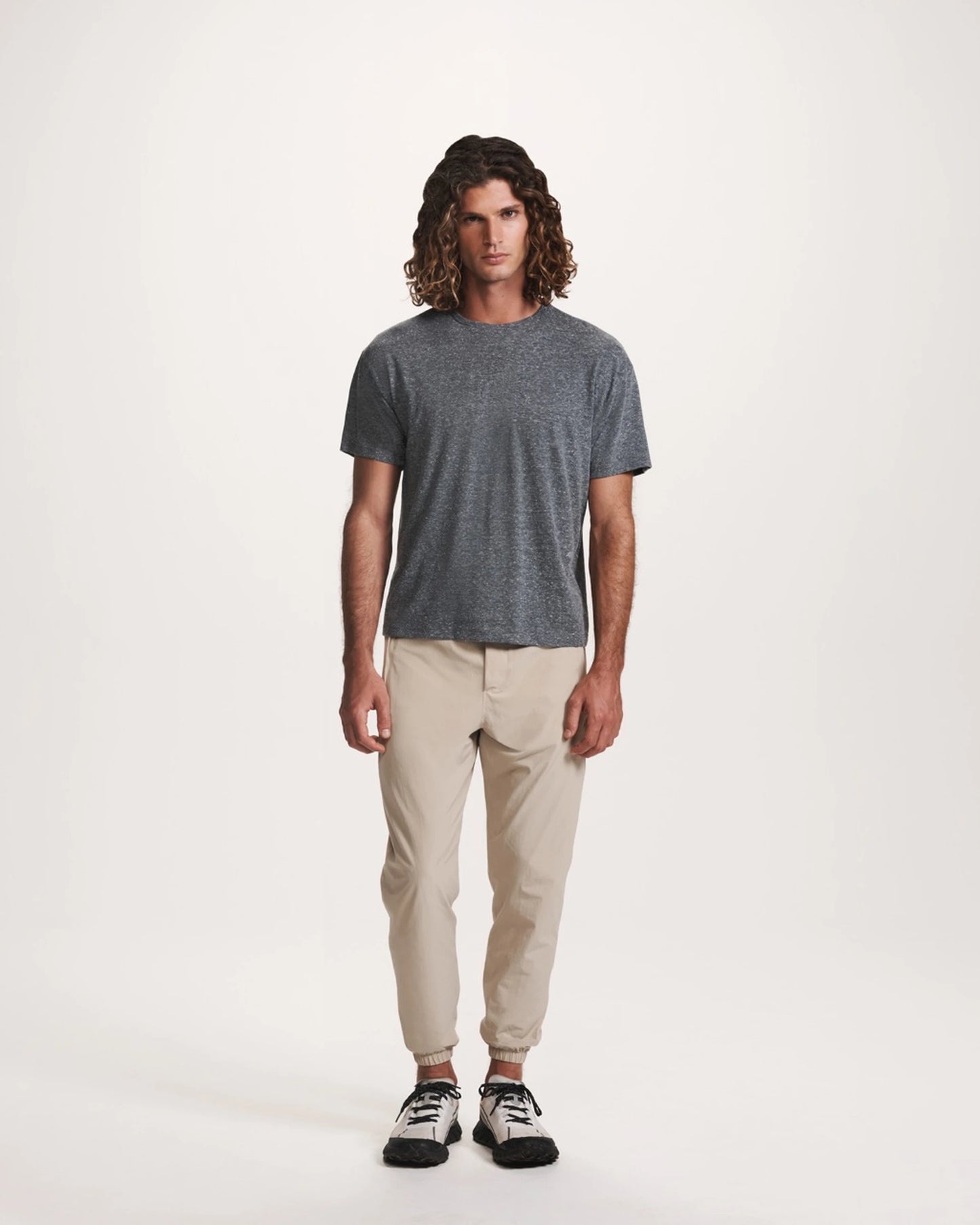 T-Shirt AIMO Camiseta Day Off Runner Friends "Cinza" - THE GAME