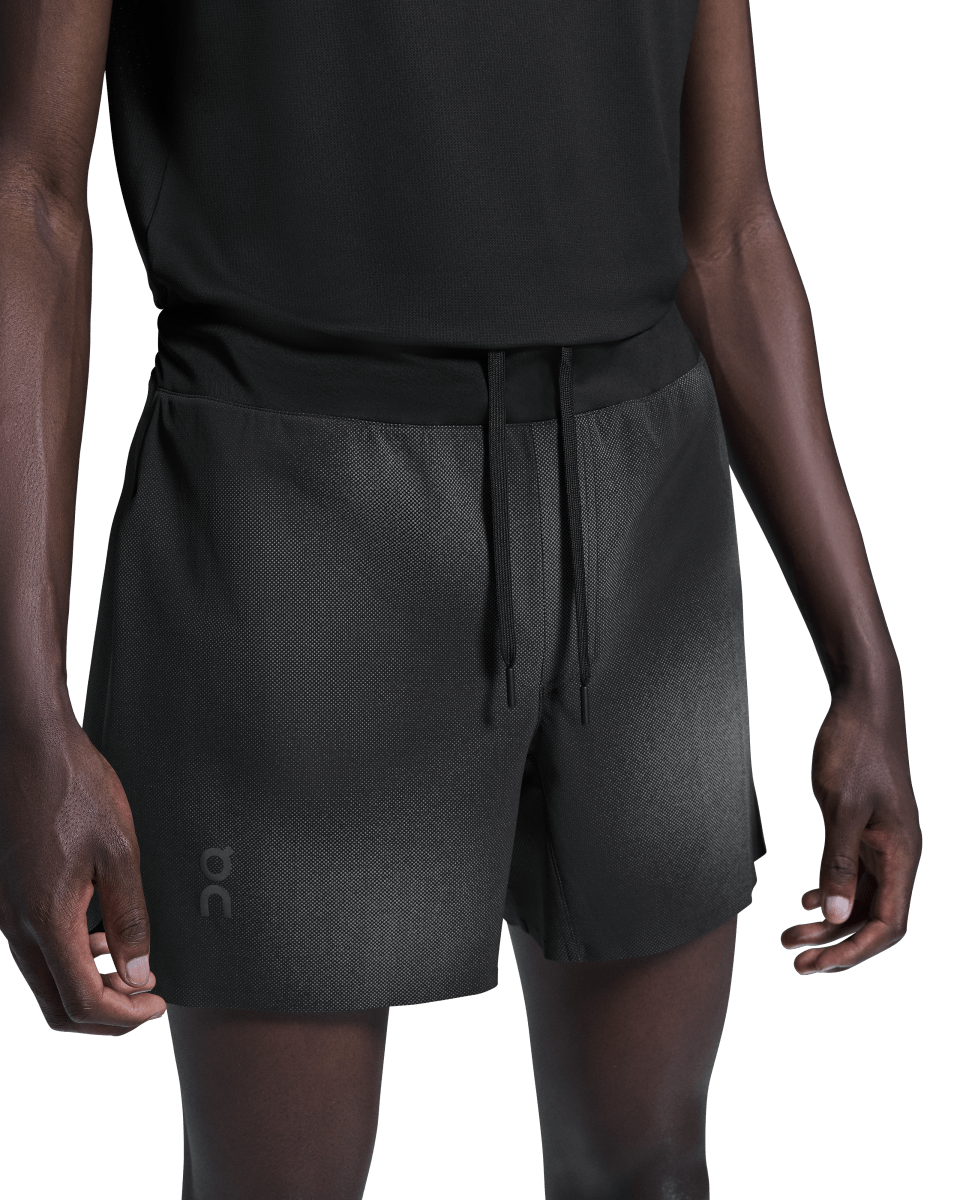 49475667427613 Pants & Shorts Lightweight Shorts "Lumos" L/G da ON RUNNING vendido pela THE GAME