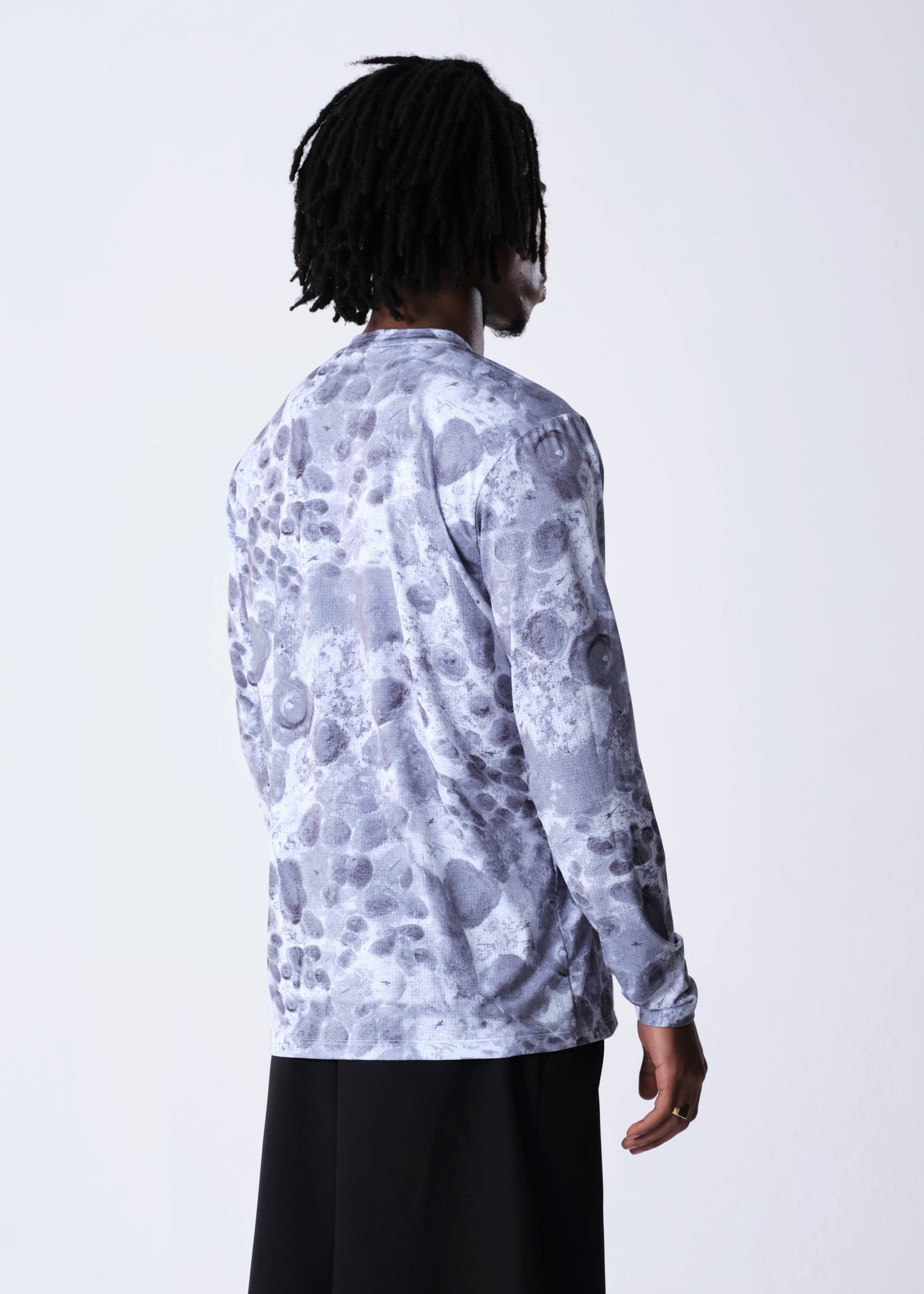 Long Sleeve "Concrete"