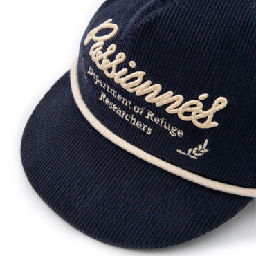 Passionnés Royal Velvet Crown