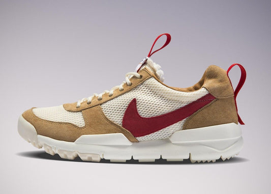 A obra "Nike Tom Sachs Mars Yards 2.0" - THE GAME