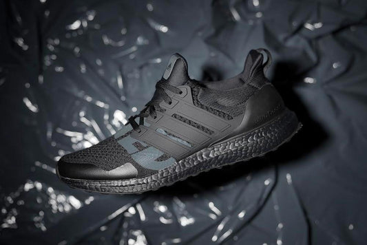 Adidas apresenta o Ultraboost x Undefeated “Triple Black” - THE GAME