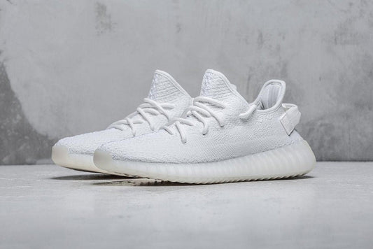 Adidas Brasil recebe restock de Yeezy 350 V2 Triple White - THE GAME