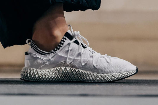 Adidas Y-3 4D Runner II recebe a tecnologia de solado 4D - THE GAME