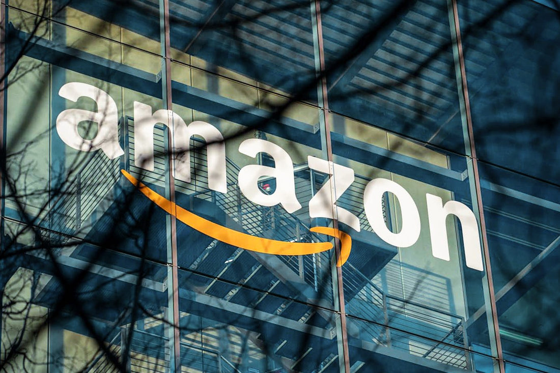 Amazon aposta em plataforma com produtos de grife e tecnologia 360 graus