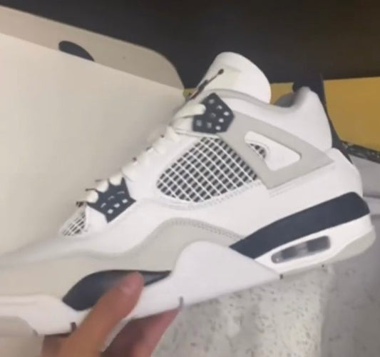 As primeiras imagens do Air Jordan 4 “Military Black” - THE GAME