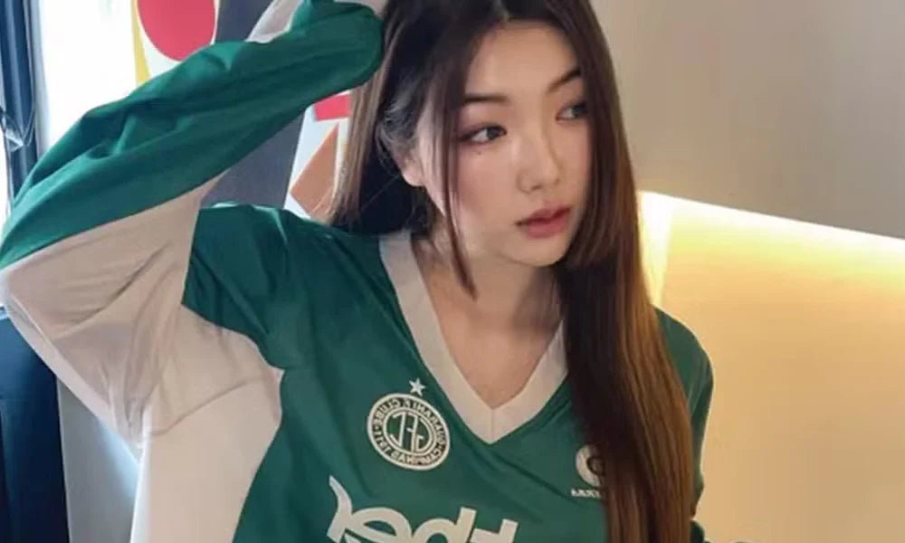 Camisa vintage do Guarani faz sucesso entre ídolos de K-Pop - THE GAME