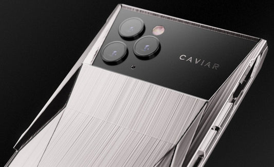 Caviar lança iPhone 11 Pro versão de luxo inspirado em carro da Tesla - THE GAME
