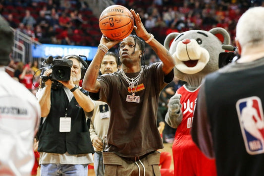 Confira a nova camiseta do Houston Rockets em parceria com Travis Scott - THE GAME