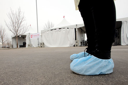 Coronavírus pode sobreviver em seu tênis por até 5 dias, alertam especialistas - THE GAME