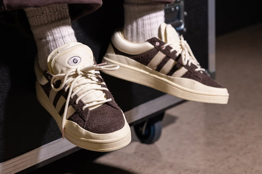 É hora da chegada do novo Bad Bunny x Adidas Campus “Deep Brown” - THE GAME