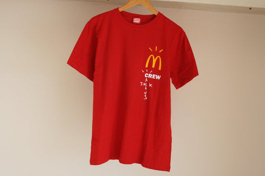 Funcionários colocam à venda camiseta de merchandising Travis Scott x McDonald - THE GAME