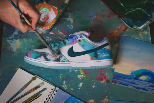 Futura x Nike SB Dunk Low “Bleached Aqua” ganha data de chegada ao Brasil - THE GAME