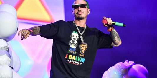 J Balvin lança T-shirt exclusiva em parceria com a BAPE no Lollapaloza - THE GAME