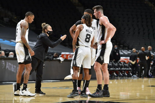 Já ouviu falar de Becky Hammom, primeira Head Coach da NBA? - THE GAME