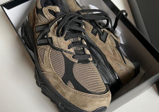 JJJJound prepara o lançamento do New Balance 990v3 “Brown” - THE GAME