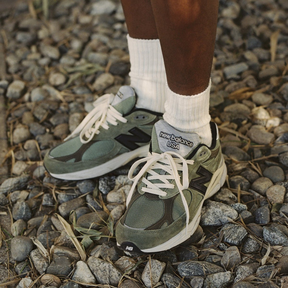 JJJJound x New Balance 990v3 Olive ganha data de lançamento - THE GAME