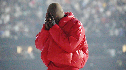 Saco de ar que Kanye West 'respirou' vale R$ 17,3 mil
