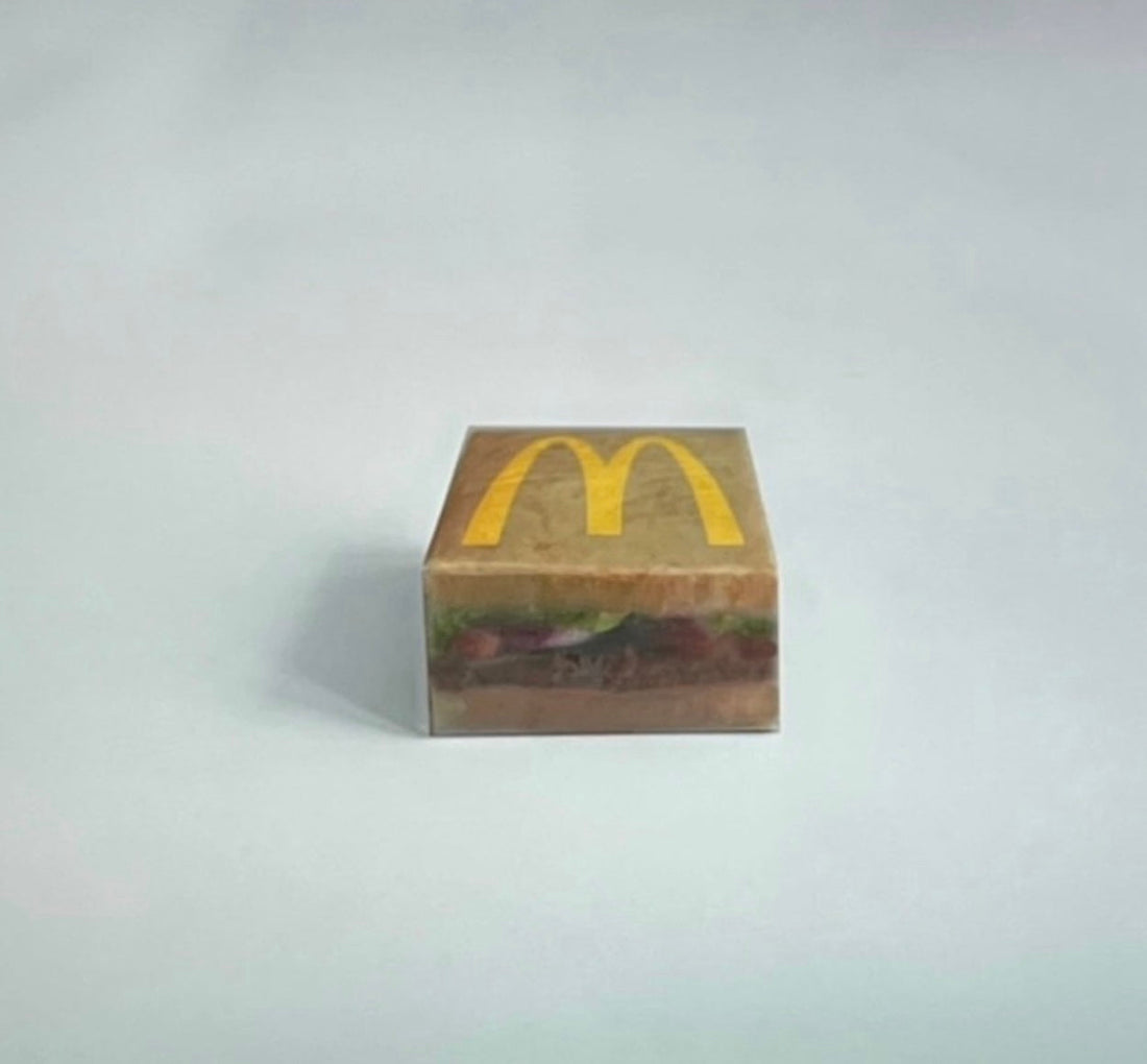Kanye West se une a Naoto Fukasawa para repaginar embalagem do McDonald's