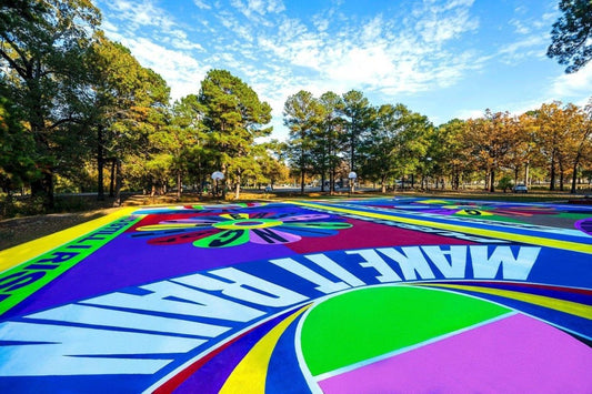 Lakwena, a artista que transforma quadras de basquete em trabalhos coloridos - THE GAME