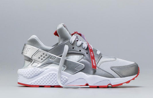 Limitado a 500 pares, Shoe Palace e Nike lançam novo Air Huarache Run Zip - THE GAME