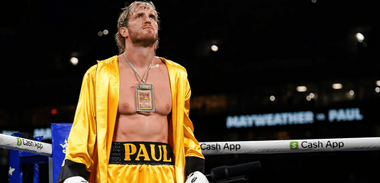 Logan Paul usa colar com carta rara de Pokémon na luta com Floyd Mayweather - THE GAME