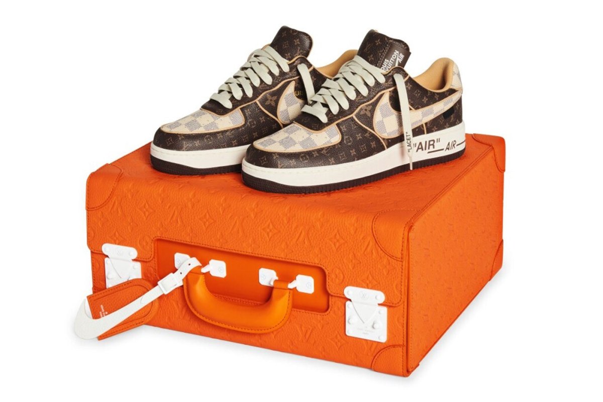 Louis Vuitton x Nike Air Force 1 de Virgil Abloh chega ao preço de