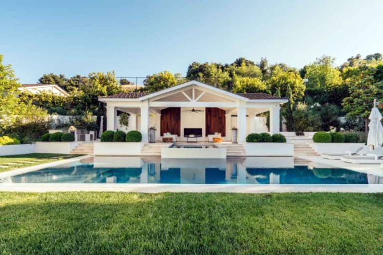 Madonna compra mansão de The Weeknd em Los Angeles por R$ 110 mi - THE GAME