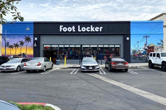 Mulher é esfaqueada durante briga em fila da Foot Locker - THE GAME