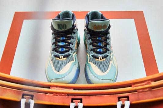 New Balance KAWHI ganhará versão inspirada em nota de cem dólares - THE GAME