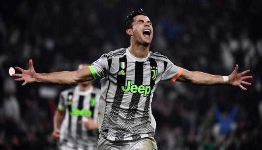 Noite de estreia: Juventus apresenta oficialmente a colaboração com a Palace e Adidas - THE GAME