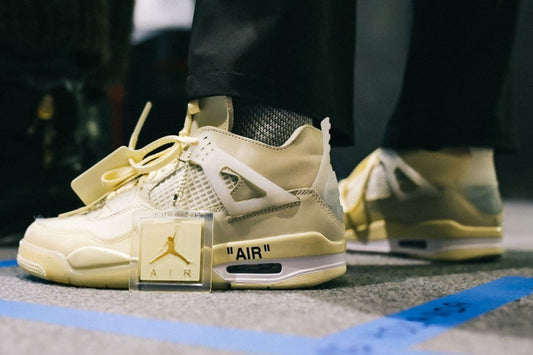 Off-White x Air Jordan 4 Sail é arrematado por £ 150 mil em leilão - THE GAME