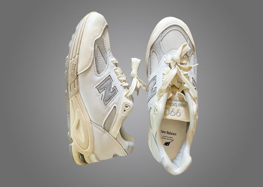 Os detalhes do New Balance 990v2 Made In USA By Teddy Santis "Sea Salt" - THE GAME