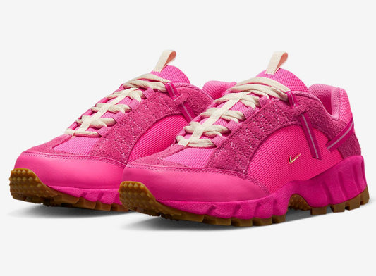 Os detalhes oficiais do Jacquemus x Nike Air Humara “Pink” - THE GAME