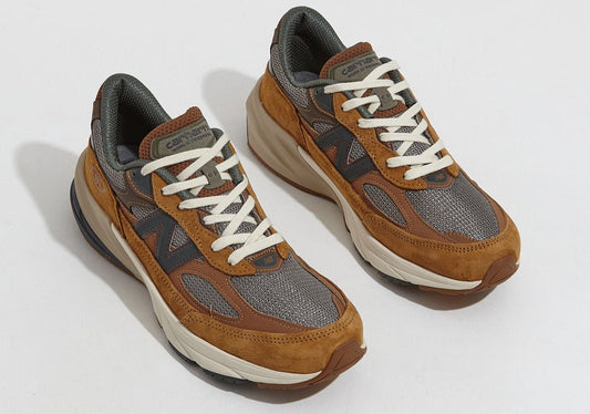 Outubro celebrará a chegada do Carhartt Wip x New Balance 990V6 "Sculpture Center" - THE GAME