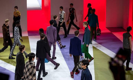 Prada Outuno/Inverno 20: um desfile sobre encontrar esperanças num mundo caótico - THE GAME
