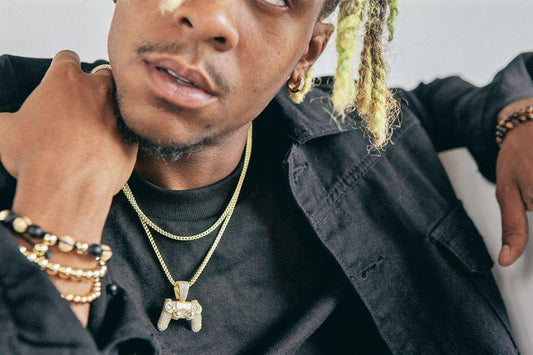 Sony lança coleção de jóias em colaboração com King Ice - THE GAME