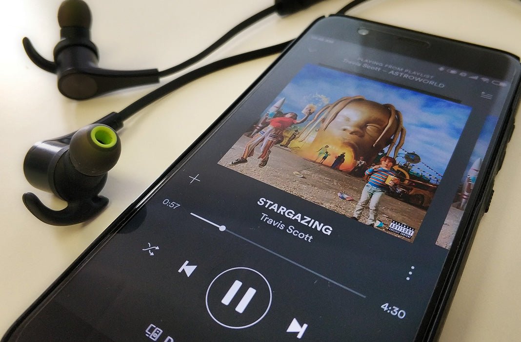 Spotify volta a disponibilizar letras das músicas em reprodução - THE GAME