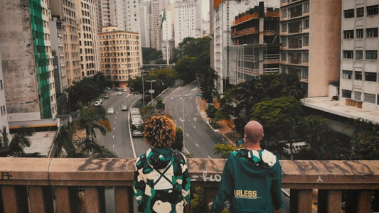 Storvo e Jameson se unem para lançar collab limitada inspirada em São Paulo - THE GAME
