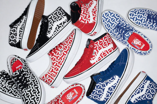 Supreme e Vans lançam silhuetas Monogram S logo - THE GAME