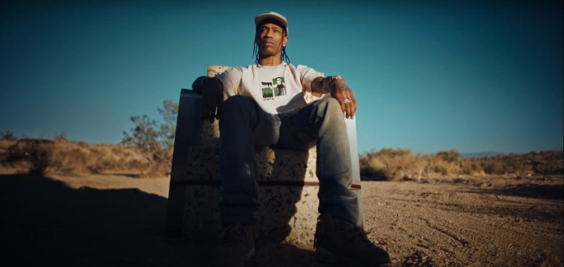 Travis Scott lança coleção merchandise de sua mais nova colaboração com o Playstation - THE GAME