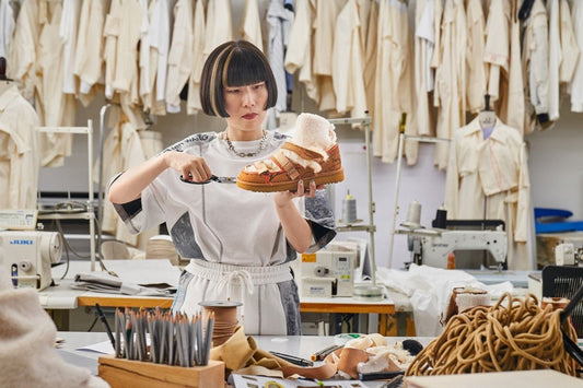 UGG anuncia collab com Feng Chen Wang - THE GAME