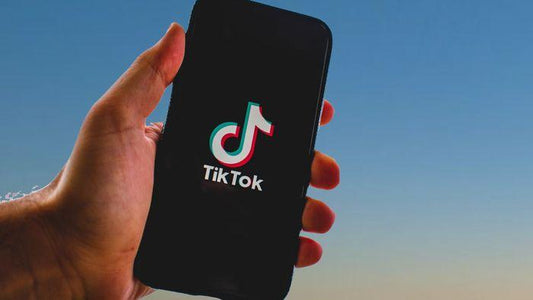 Walmart se une à Microsoft para comprar TikTok - THE GAME