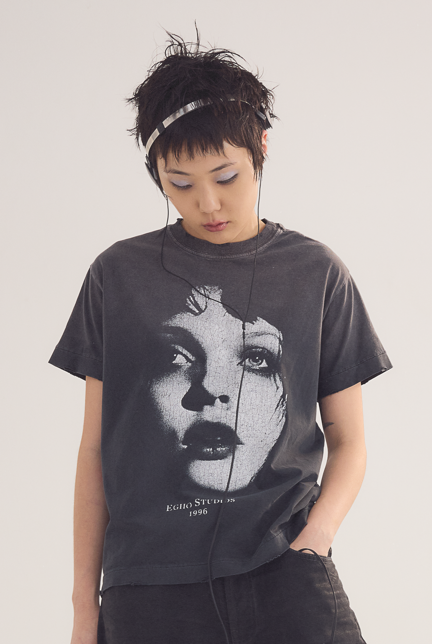 Elizabeth Regular Tee "Faded Black"