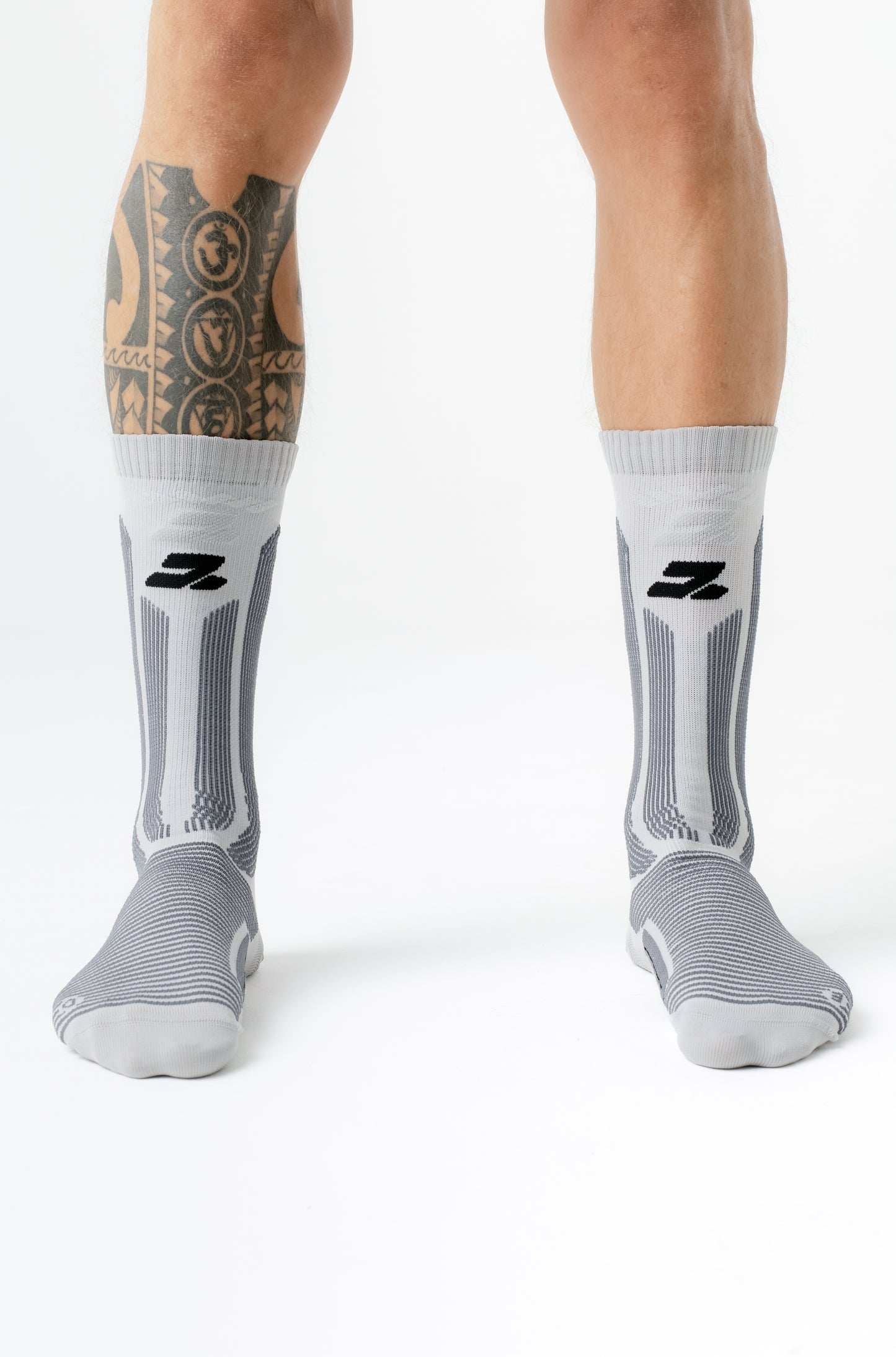 PACE - DT2 Forms Compression Socks Mid "Aluminium" - THE GAME