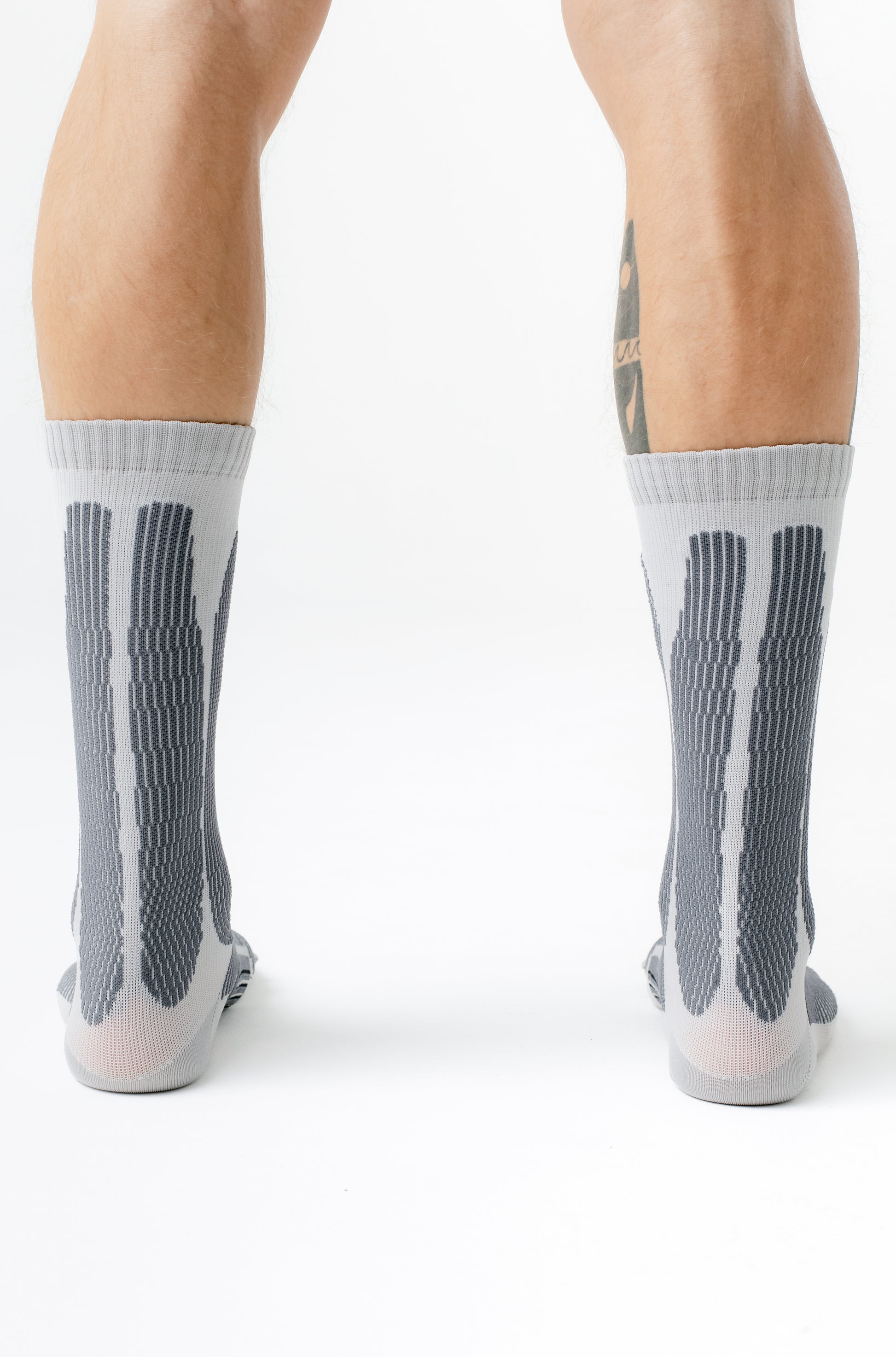 PACE - DT2 Forms Compression Socks Mid "Aluminium" - THE GAME